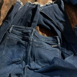 Bell bottom kan can jeans